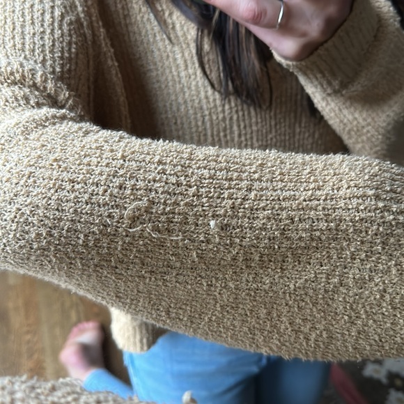 Free People Sweater - Picture 4 of 10